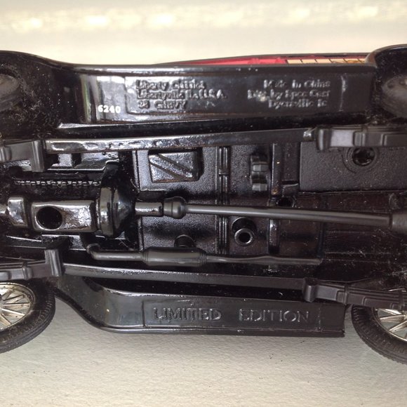 Nabisco Barnum's Animal Crackers  Limited Edition Truck Bank - Picture 6 of 6